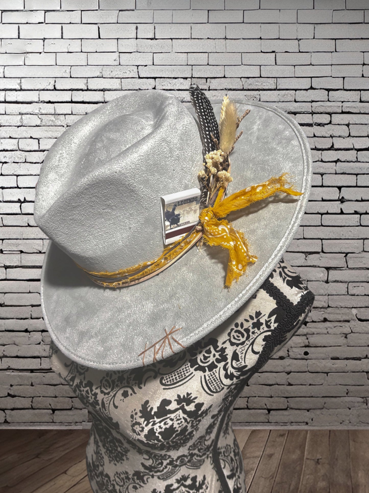 Legends Cowgirl hat